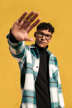 专业认证服务人员形象展示